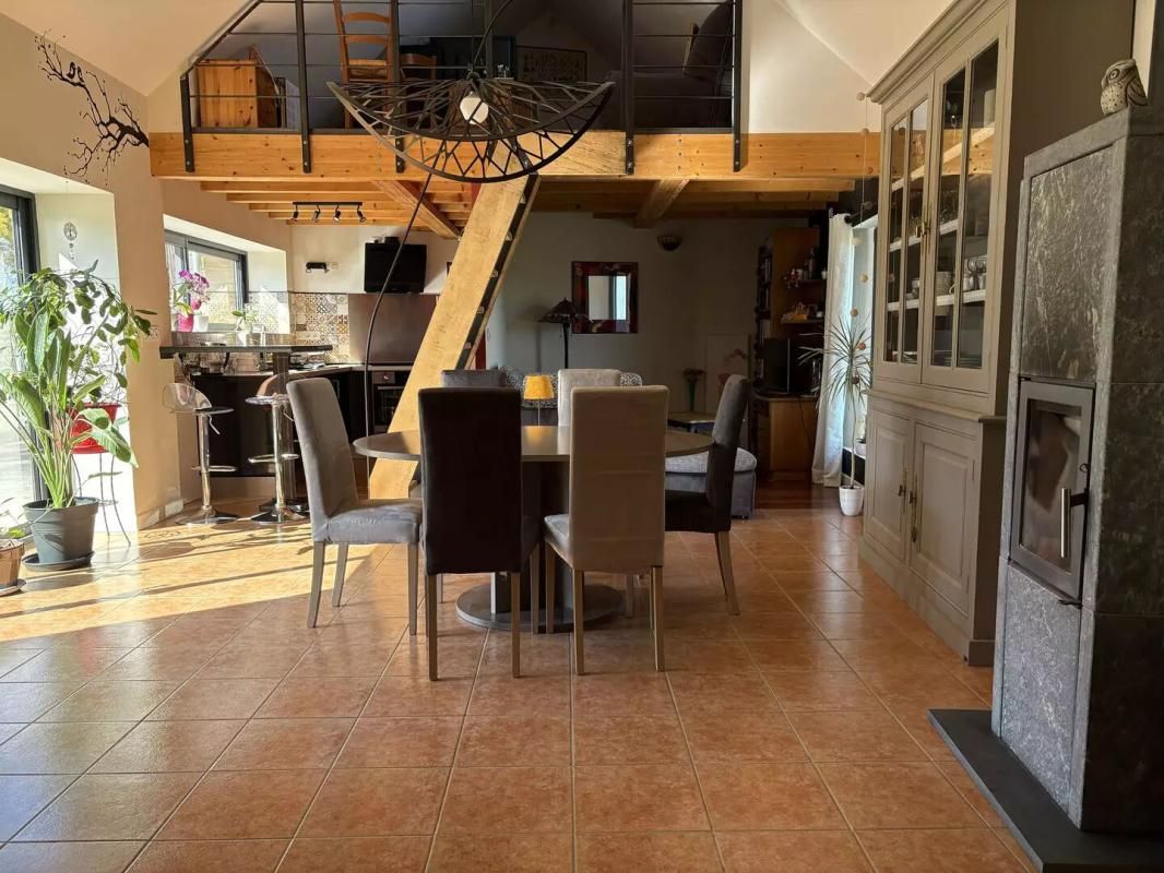 SAINT-LAMBERT-DU-LATTAY Maison Val Du Layon 9 pièce(s) 261 m2 3