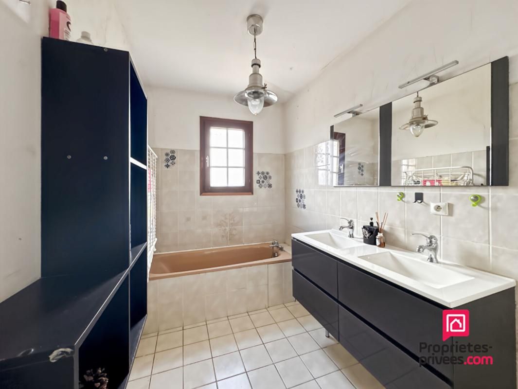 PRECY-SOUS-THIL Pavillon proche Précy Sous Thil 4 chambres avec jardin 4