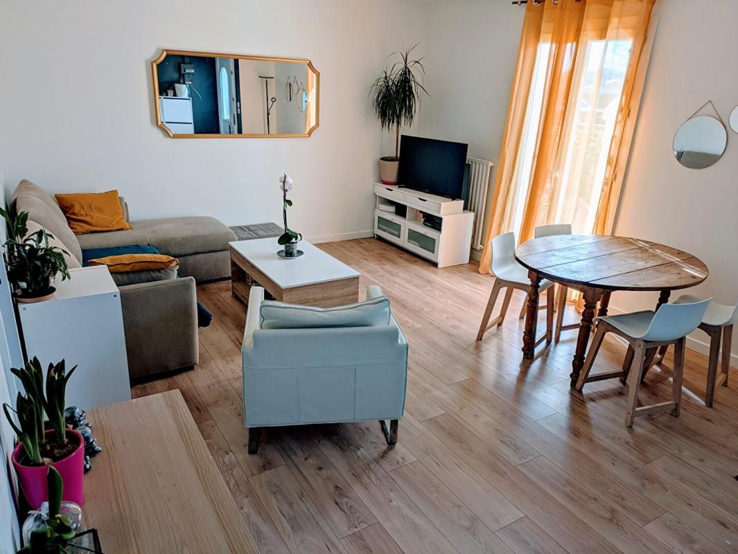 CERONS Maison  4 pièces 85 m2 2