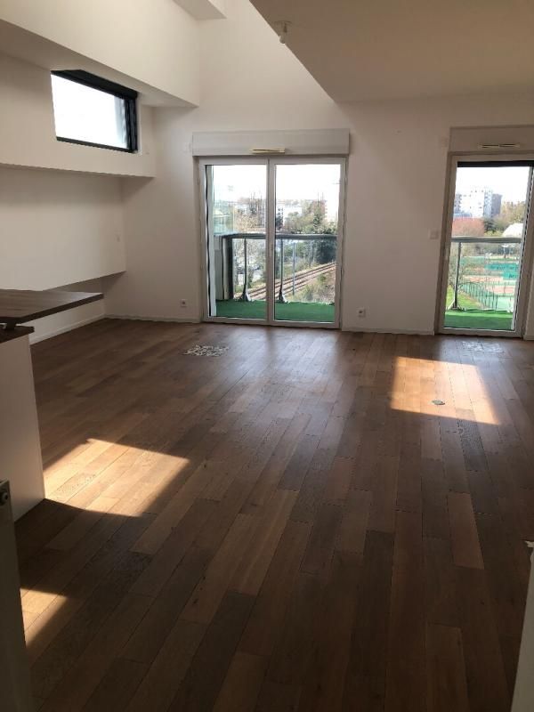 NANTES GRAND APPARTEMENT T 3 2