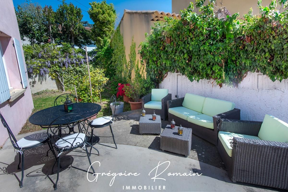 SAINT-CHAMAS Maison 7 pièces 170 m2 vue étang 4