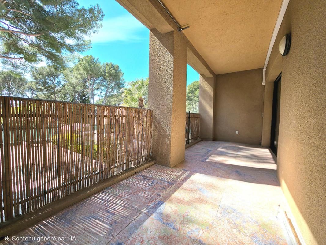 SANARY-SUR-MER APPARTEMENT T3 AVEC TERRASSE & PISCINE 38 m2 A 359000 EUR 2