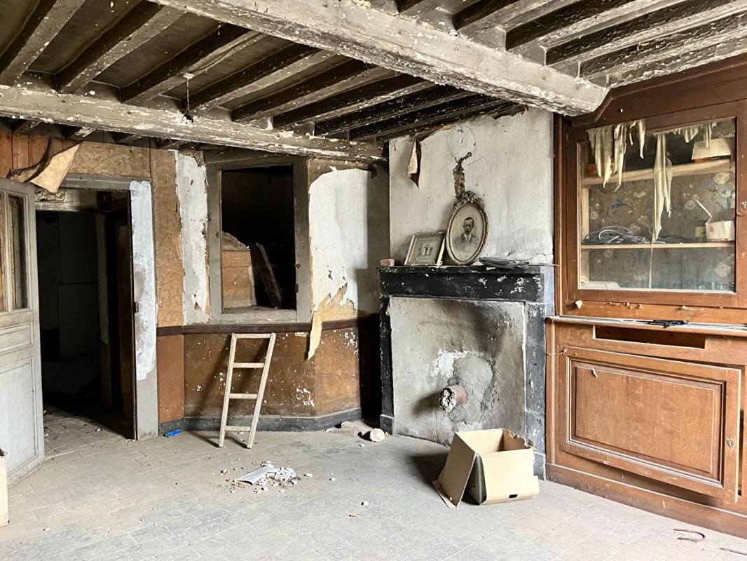 CROCY MAISON A REHABILITER 4