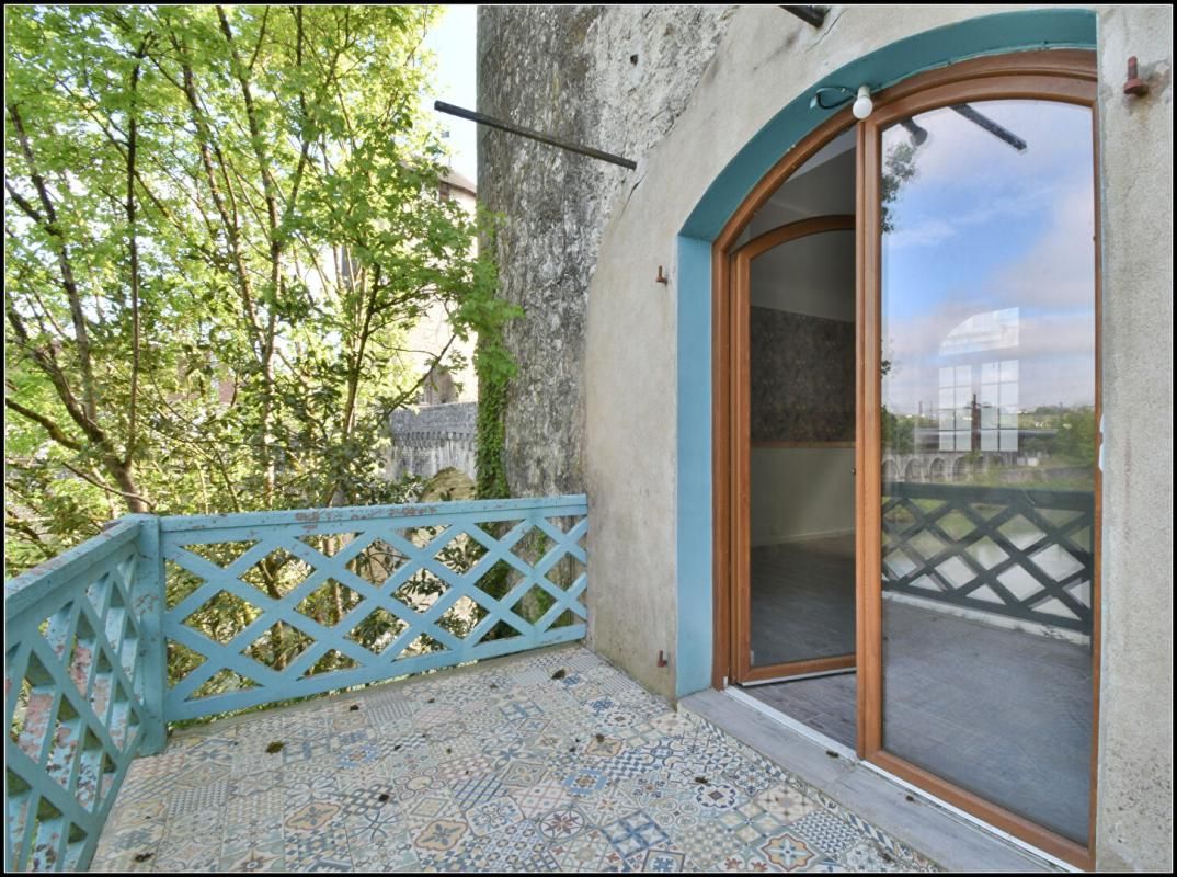 ORTHEZ ORTHEZ - MAISON BEARNAISE RENOVEE - 170 M² HABITABLE 1