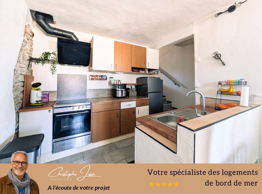 PORT-LA-NOUVELLE Maison de ville rénovée, proche gare et commodités 2