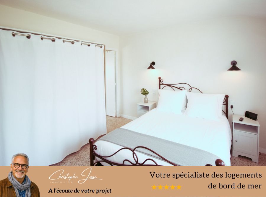 PORT-LA-NOUVELLE Maison de ville rénovée, proche gare et commodités 4