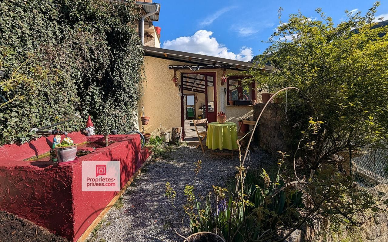 GUILLAUMES Maison de hameau avec jardins et dépendances 3
