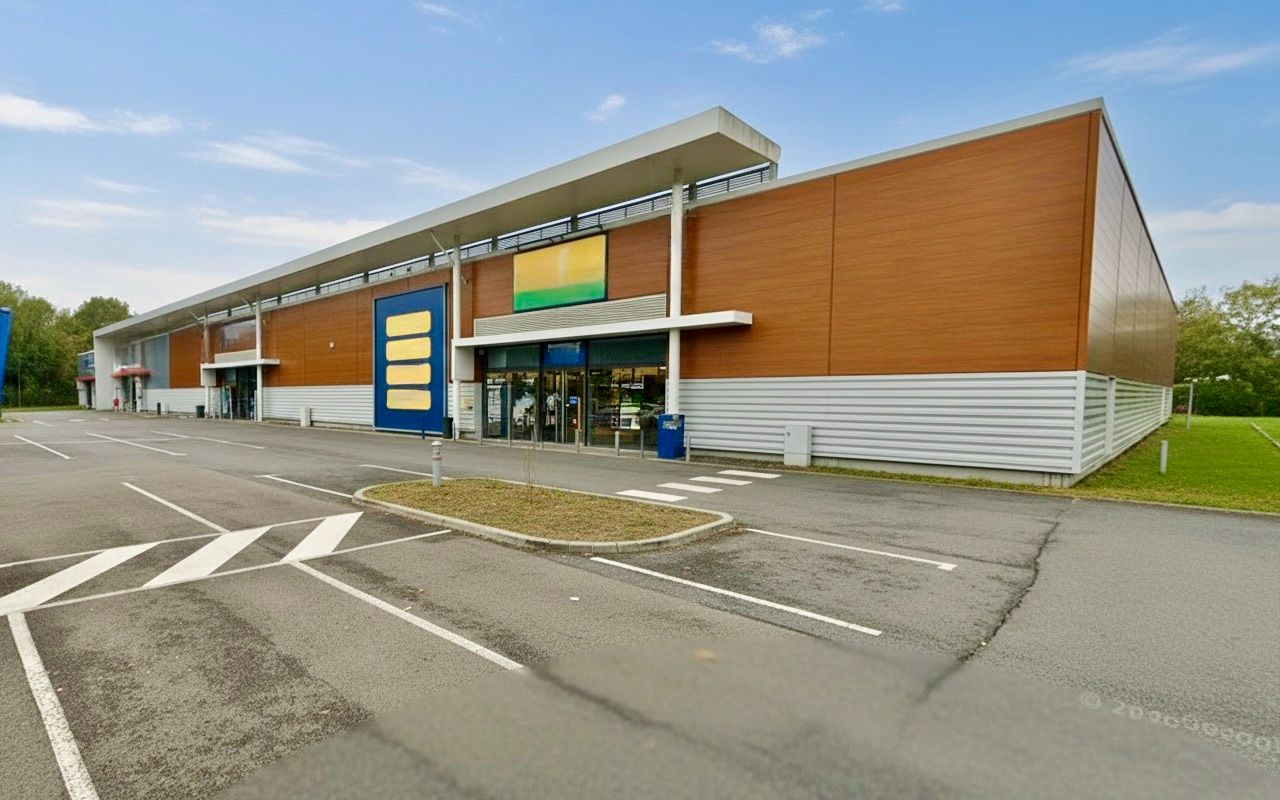 CHANTONNAY A LOUER - LOCAL COMMERCIAL - 85110 CHANTONNAY 2