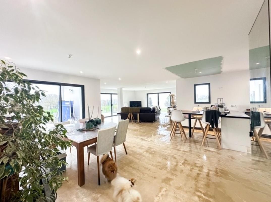 COMBOURG Maison Combourg 7 pièce(s) 190 m2 2