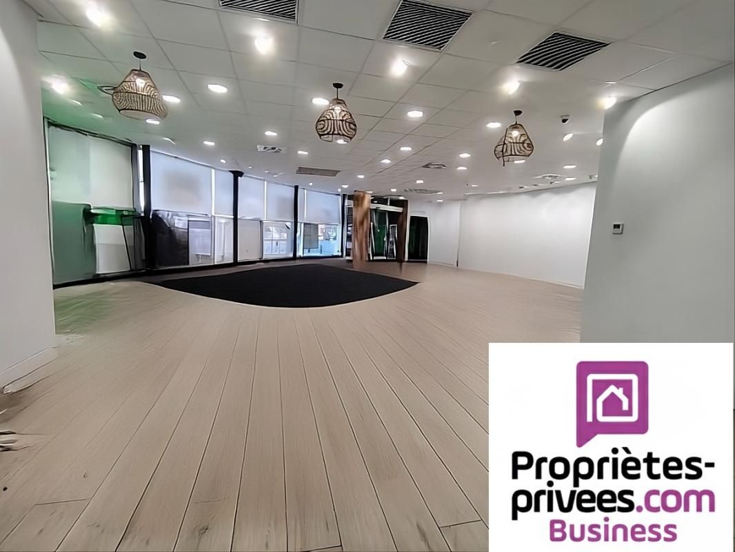 TOULOUSE TOULOUSE - EMPLACEMENT N°1 : Local Commercial  225 m² 2