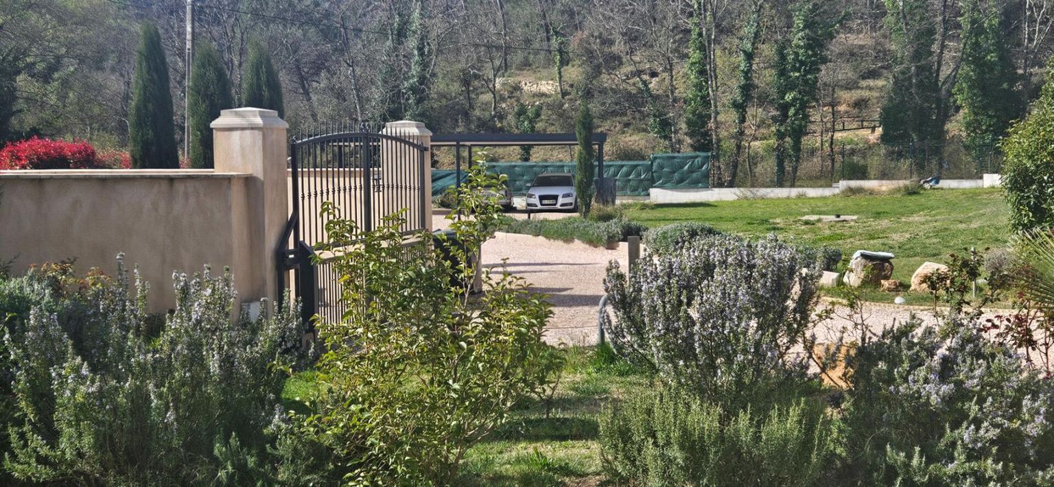 VINS-SUR-CARAMY PROPRIETE  VINS SUR CARAMY 2