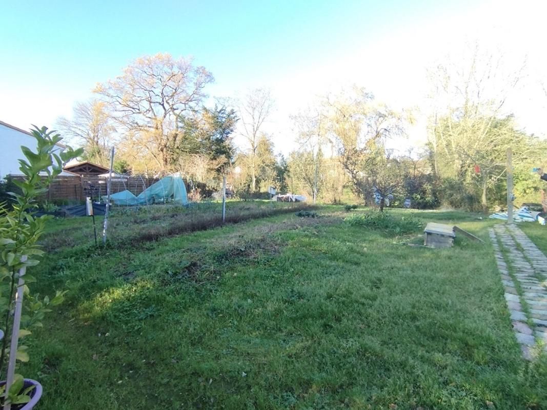 DIVATTE-SUR-LOIRE Terrain 750m², Divatte sur Loire (44450) 1