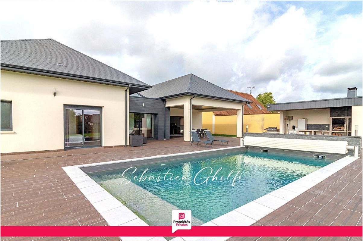 ROMORANTIN-LANTHENAY belle villa de plain-pied avec piscine- 4 chambres dont 1 suite-double garage 2