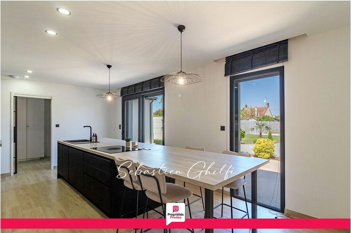 ROMORANTIN-LANTHENAY Romorantin- 41200-belle maison de plain-pied avec 4 chambres 4