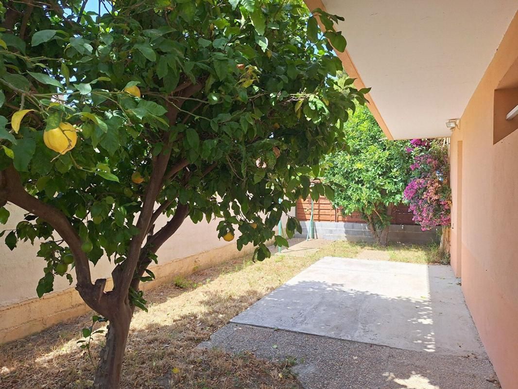 SAINT-CYPRIEN VILLA SAINT CYPRIEN 3