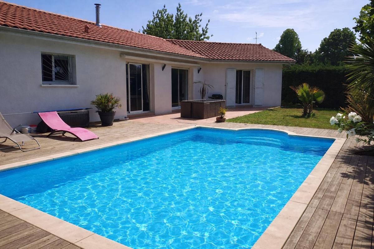 BISCARROSSE Maison Biscarrosse 114 m2 avec 4 chambres et  piscine 2