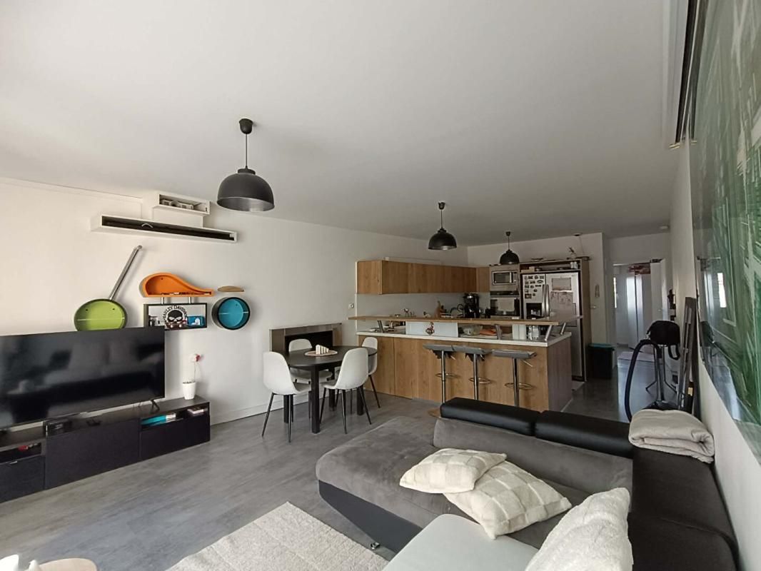 ISTRES Appartement Istres 3 pièce(s) 65 m2 TERRASSE ET GARAGE 3