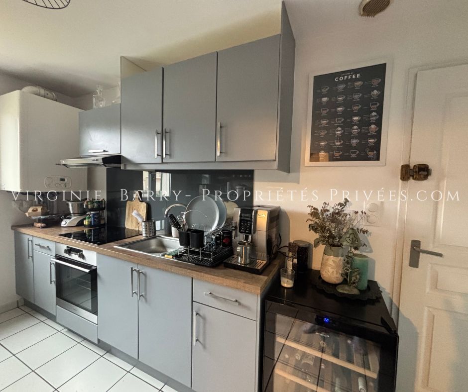 ROCHEFORT MAISON T3 AVEC GRAND GARAGE ET JOLI JARDIN BIEN EXPOSÉ 2