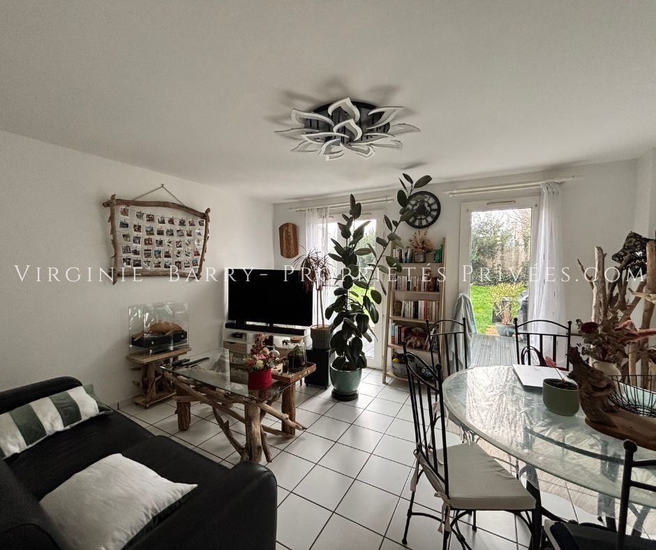 ROCHEFORT MAISON T3 AVEC GRAND GARAGE ET JOLI JARDIN BIEN EXPOSÉ 3