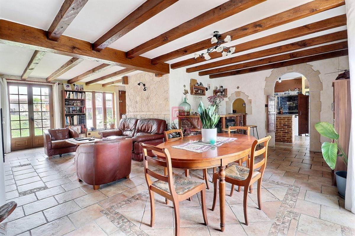 BRETIGNY-SUR-ORGE Maison Bretigny Sur Orge 7 pièces 176 m2 3