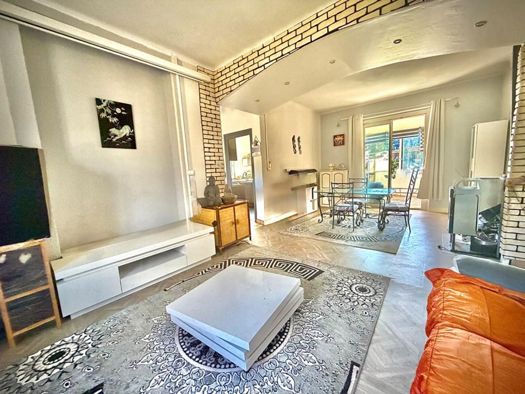 SAINT-AMBROIX Spacieuse maison avec grand terrain et double étage - Molières-sur-cèze 1