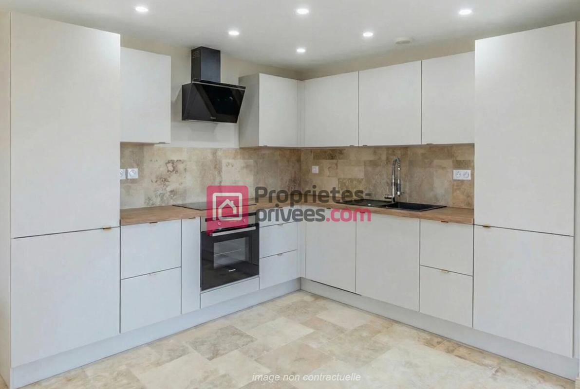 MOUGINS Mougins/Le Cannet villa individuelle rénovée entièrement, 3 pièces 55 m2, terrasse jardin parkings 4