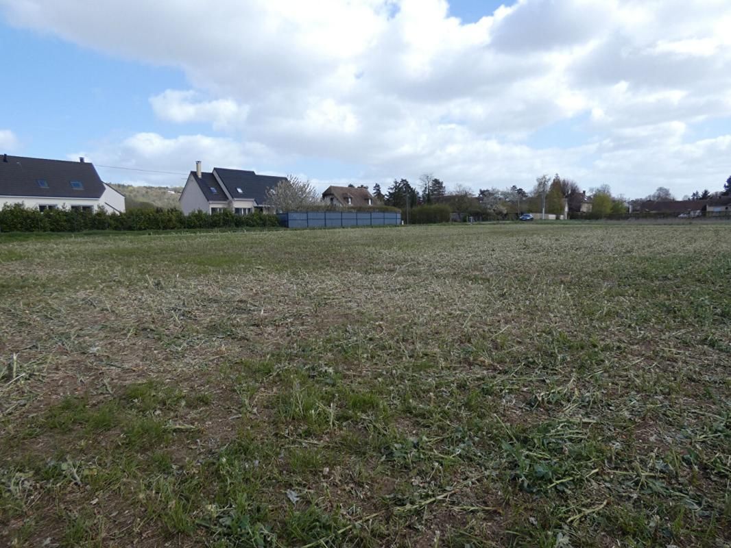 VAUX-SUR-EURE Terrain constructible 1200 m² 2