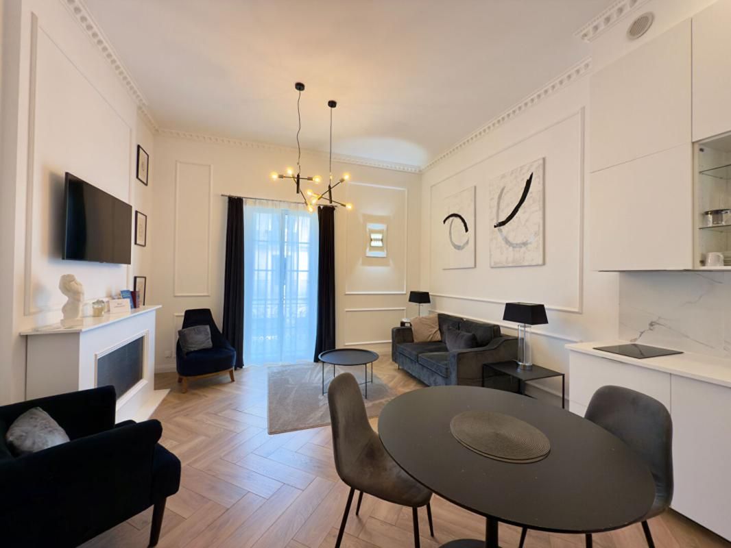 BEZIERS Maison bourgeoise de charme fin XIX  à Béziers 3