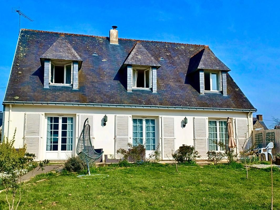 Maison néo-bretonne au bourg d'Allaire 6 pièce(s) 180 m2