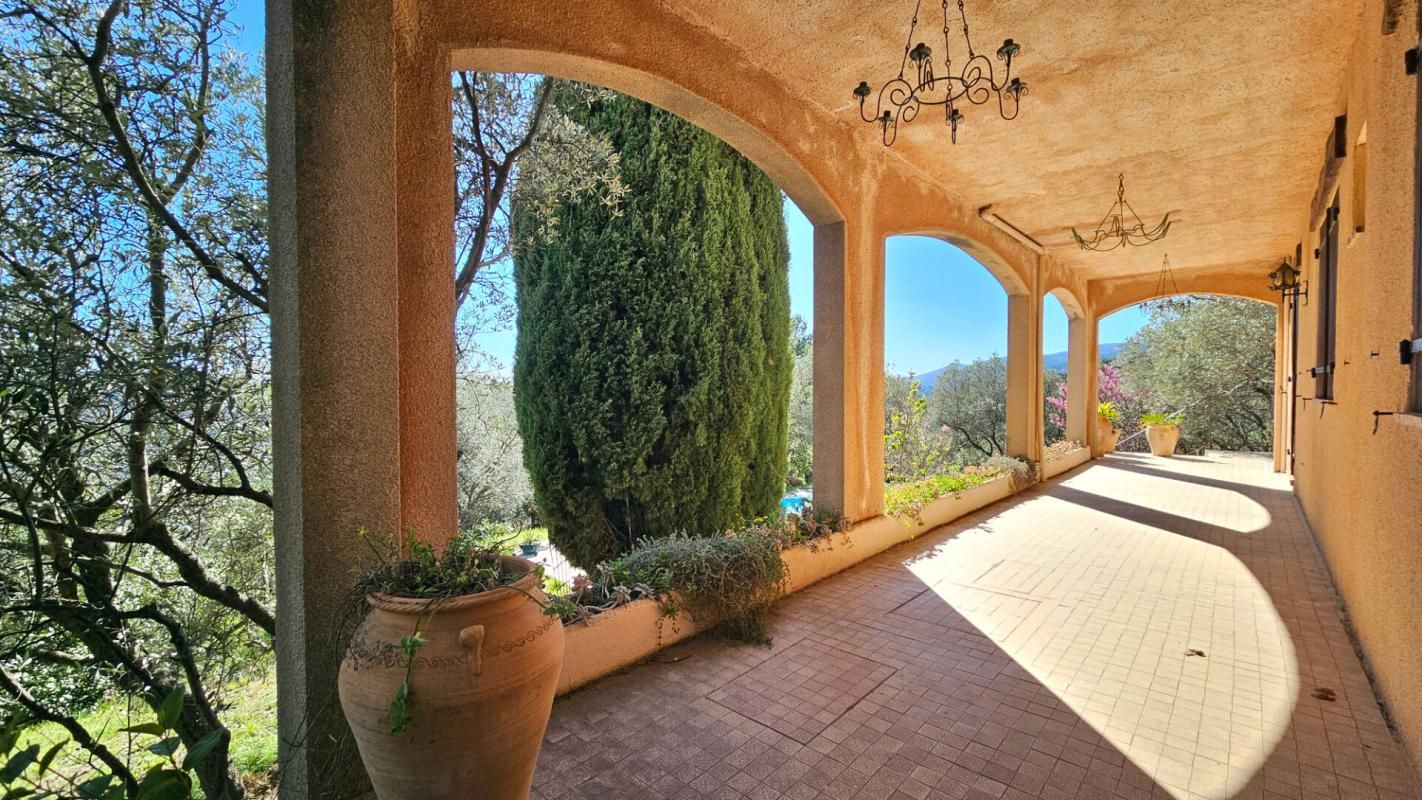 CLAVIERS Villa dans un environnement calme avec vue dégagée 4