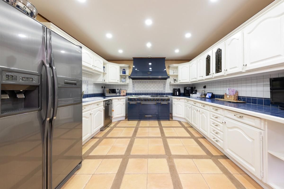 COULOMMIERS Longère de prestige au charme intemporel 350m2 habitable 4