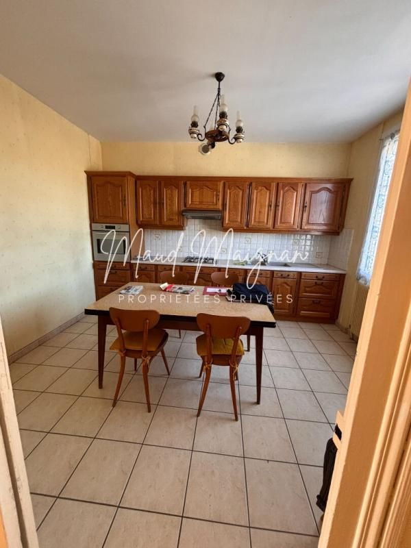 SEGRE Charmante maison individuelle à rénover , quartier prisé 3