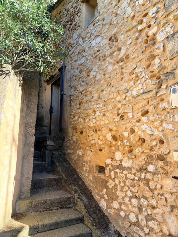 ESTEZARGUES Maison Estezargues 2 pièce(s) 18 m2 66000 1