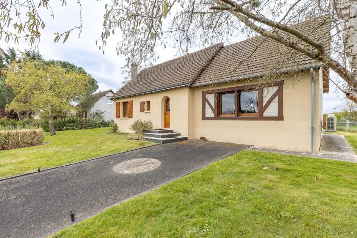 SAINT-LOUP Maison Saint Loup 122 m2 3