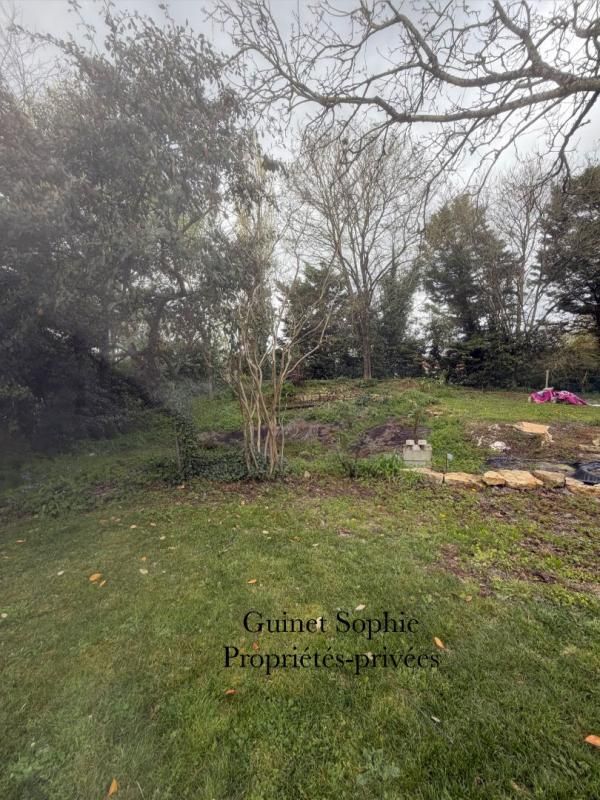 SAINTE-HERMINE Maison Sainte Hermine 7 pièce(s) 185.6 m2 3