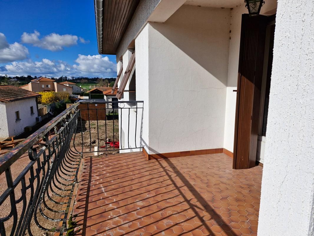 RIORGES RIORGES - MAISON INDIVIDUELLE + TERRAIN 2