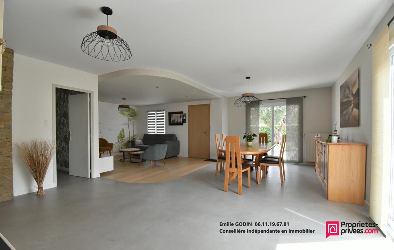 CHEMILLE EN ANJOU Maison Chemille En Anjou 5 pièce(s) 130 m2 3