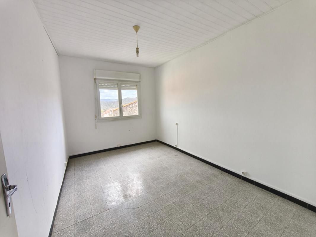 LANSAC Lansac Maison 2 appartements (T6+T4) 4