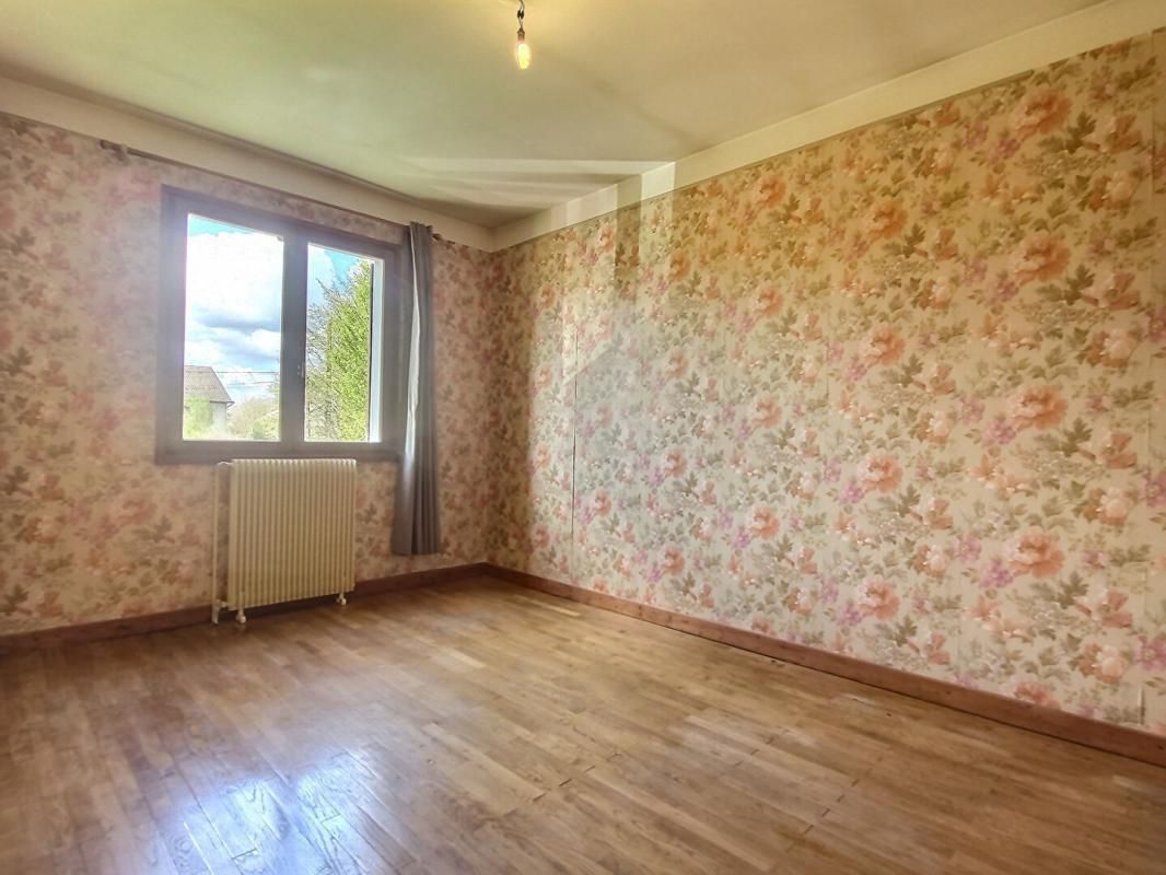 LES ABRETS EN DAUPHINé Maison avec vue dégagée sur les montagnes-Terrain 1737 m2- Fort potentiel 3