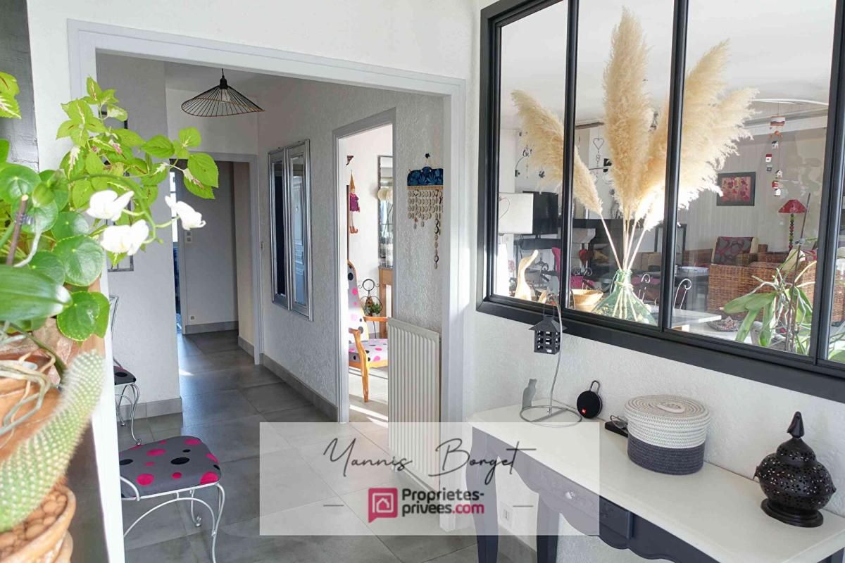 CHAVAGNES-EN-PAILLERS Ensemble immobilier avec double habitation - coeur de bourg de Chavagnes-en-Paillers 3