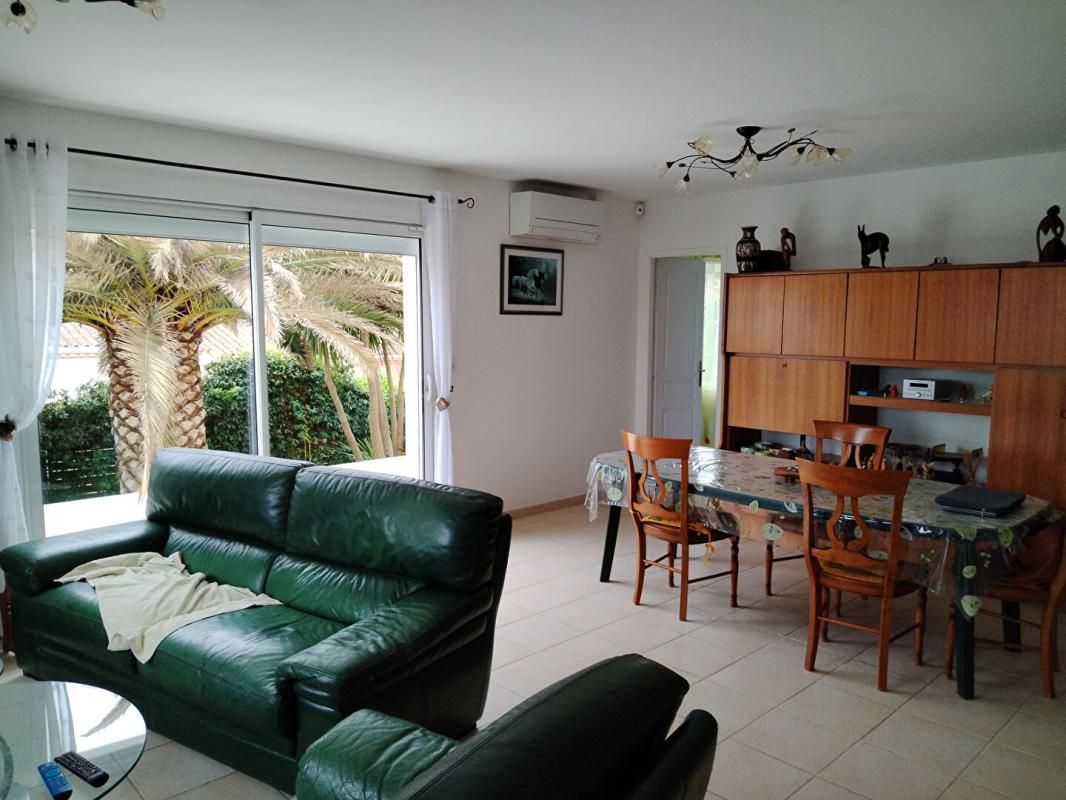 ROYAN Maison à Royan 5 pièces 110 m2 avec jardin et sous sol total 2