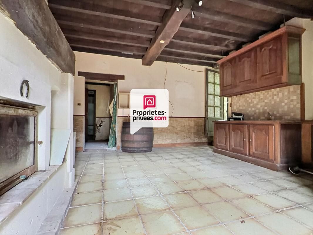 SAINT-AQUILIN Maison T2/3 d'env. 98m² à réhabiliter en plein coeur du bourg de SAINT-AQUILIN (24110) 4