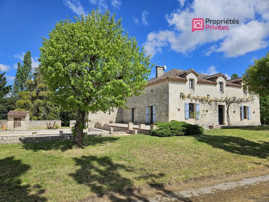 VALENCE Propriété de charme - Maison de maître 245 m², Grange, piscine - 2 ha avec vue dominante 2