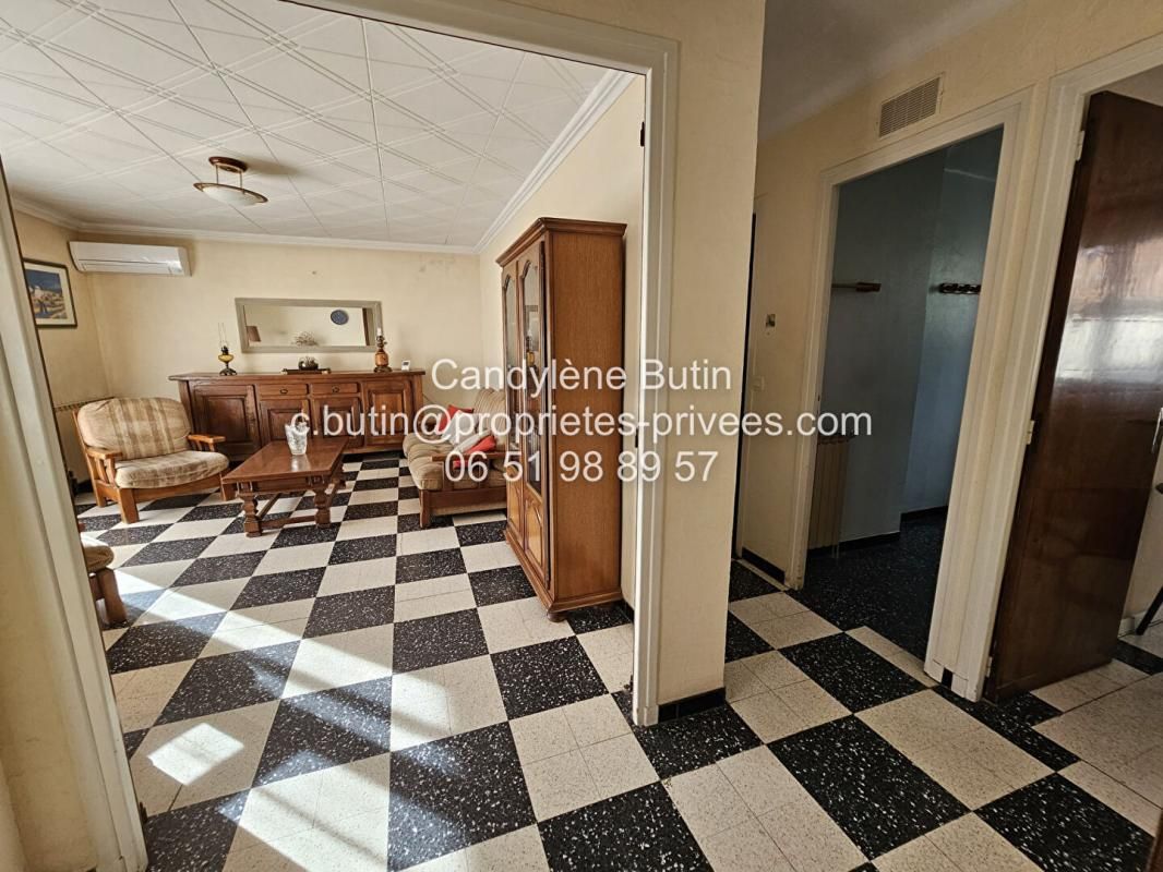 BEZIERS maison de ville avec extérieur et garage 3