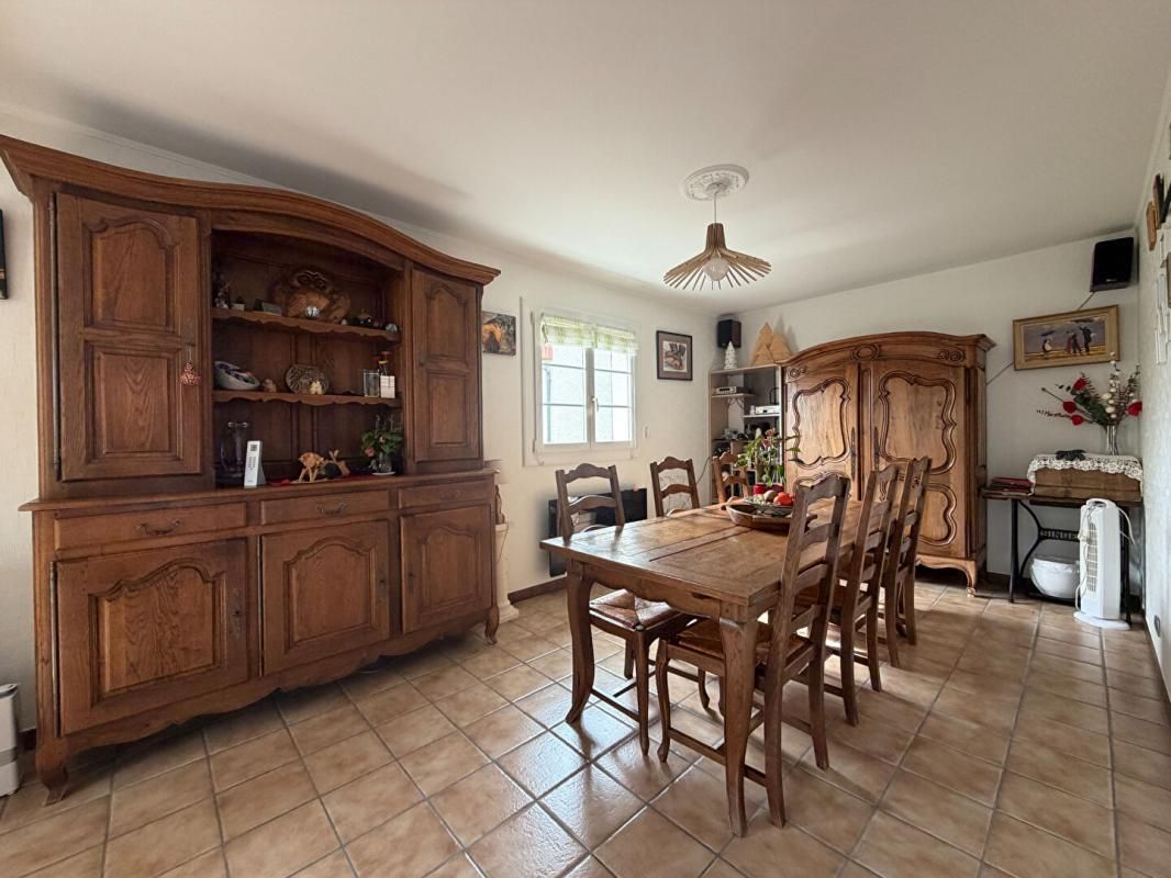 CHEVIGNY-SAINT-SAUVEUR CHEVIGNY SAINT SAUVEUR - Maison  de 151 m² 4