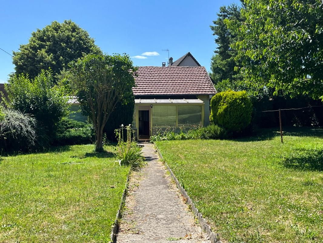 Maison Noyon 3 pièce(s) 61 m2 + 25 m² Véranda  et Terrain arboré