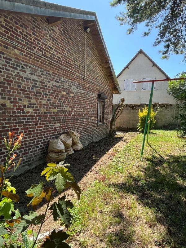 NOYON Maison Noyon 3 pièce(s) 61 m2 + 25 m² Véranda  et Terrain arboré 3