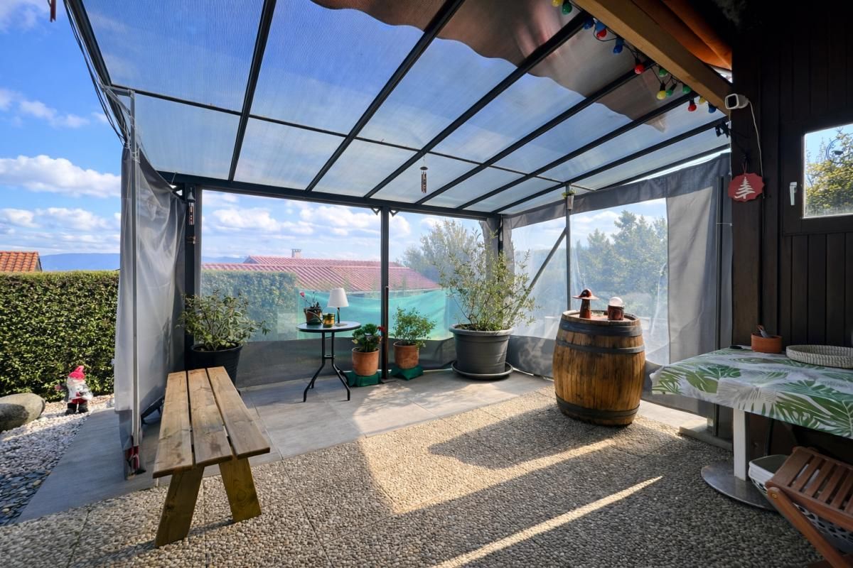 THOIRY THOIRY - Maison individuelle 3 pièces 88m2 utiles dont 79 m2 habitables 2