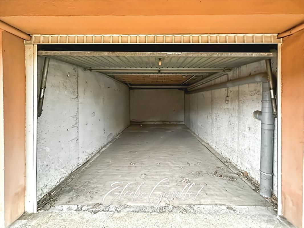 Garage de 18 m² dans résidence à Carcassonne