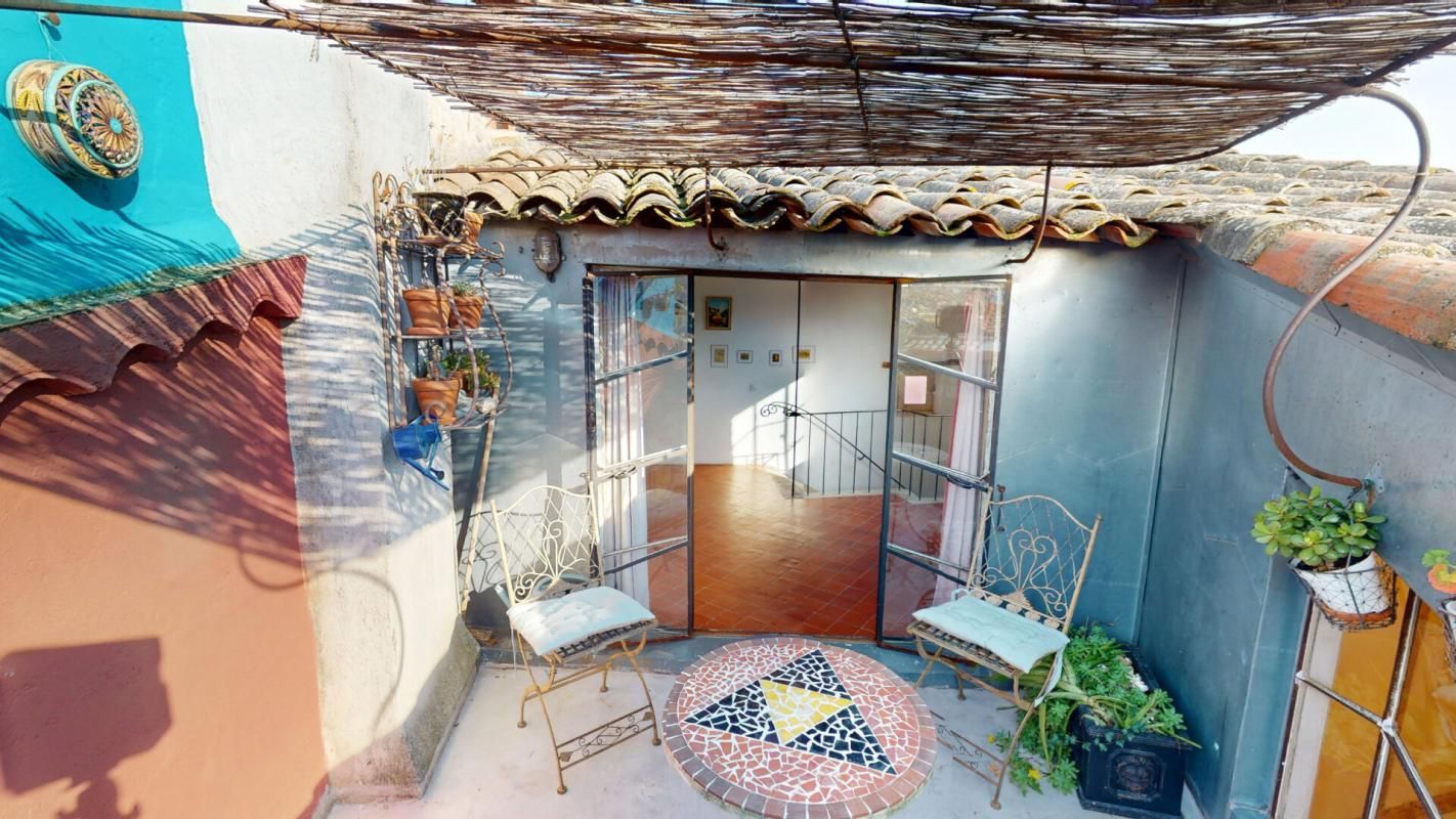 FLAYOSC FLAYOSC CENTRE VILLAGE? MAISON DU XVIIe, TERRASSE TROPEZIENNE 4